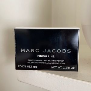 Marc Jacobs Finish Line Perfecting Coconut Setting Powder